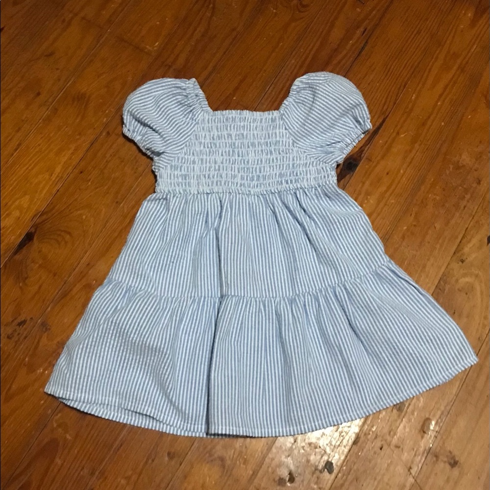 NWOT Old Navy seer sucker dress 2T